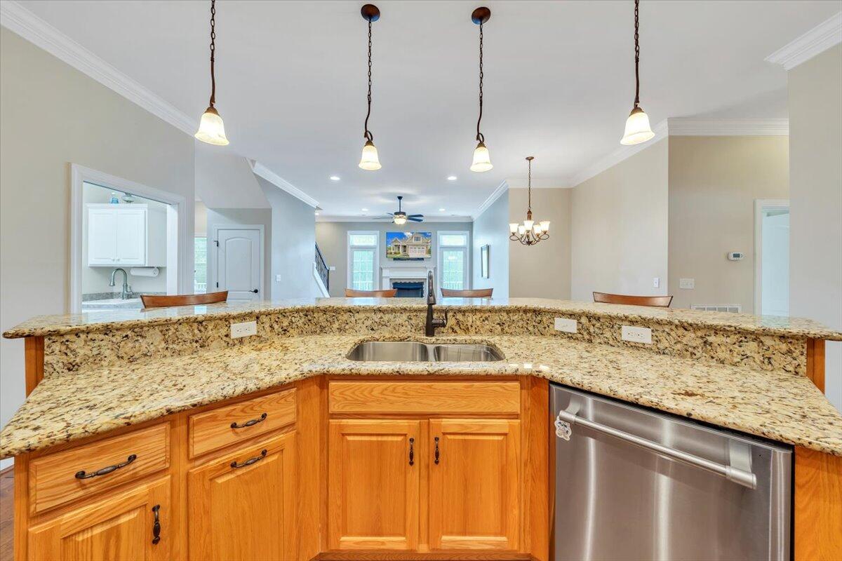4628 Leigh LN