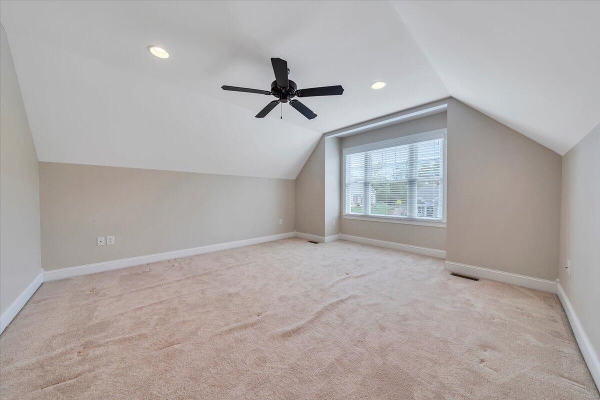 4628 Leigh LN