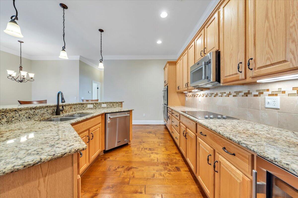 4628 Leigh LN