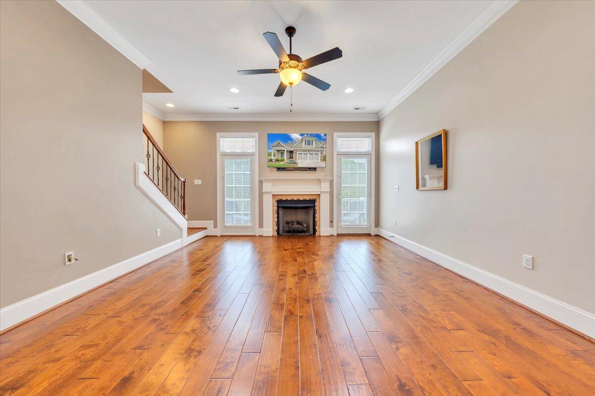 4628 Leigh LN