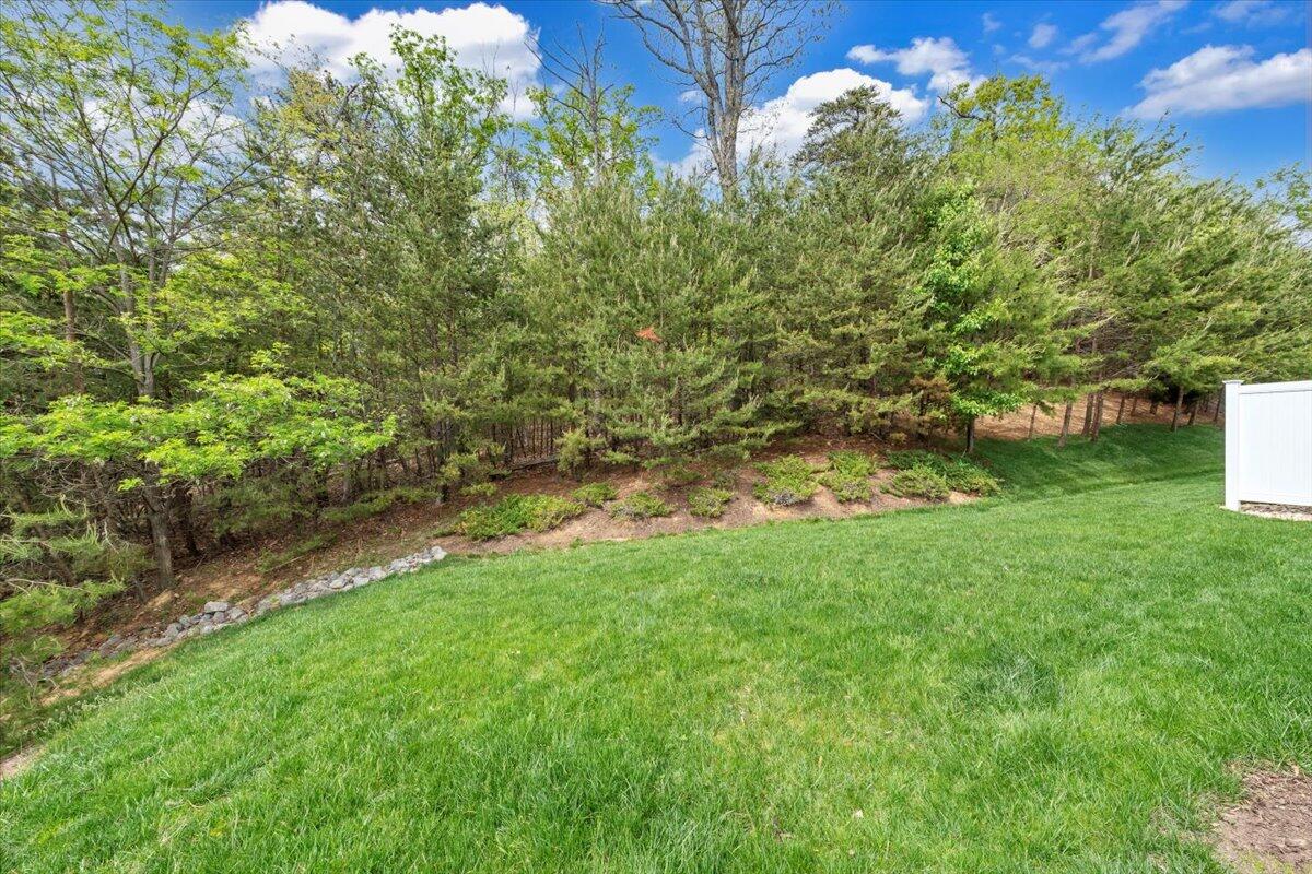 4628 Leigh LN