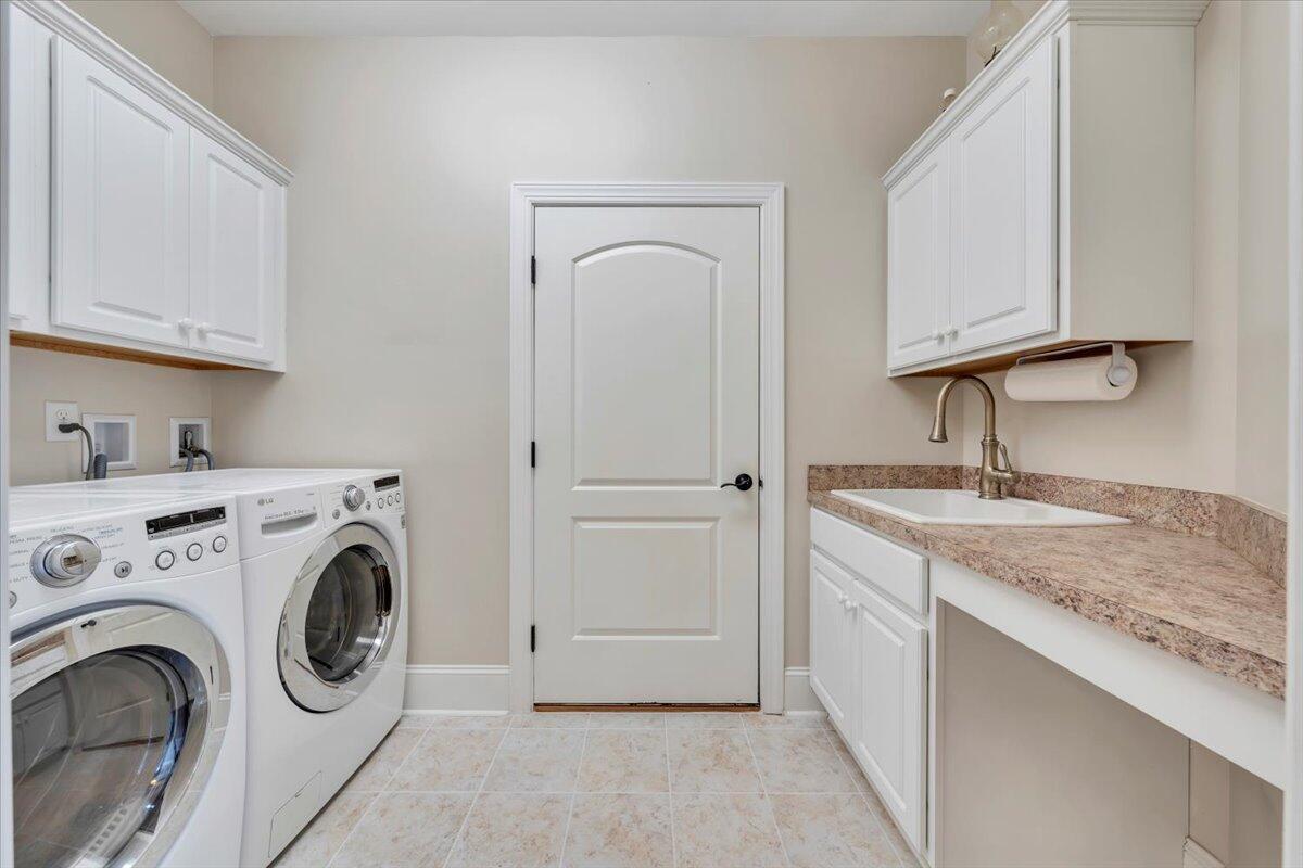 4628 Leigh LN
