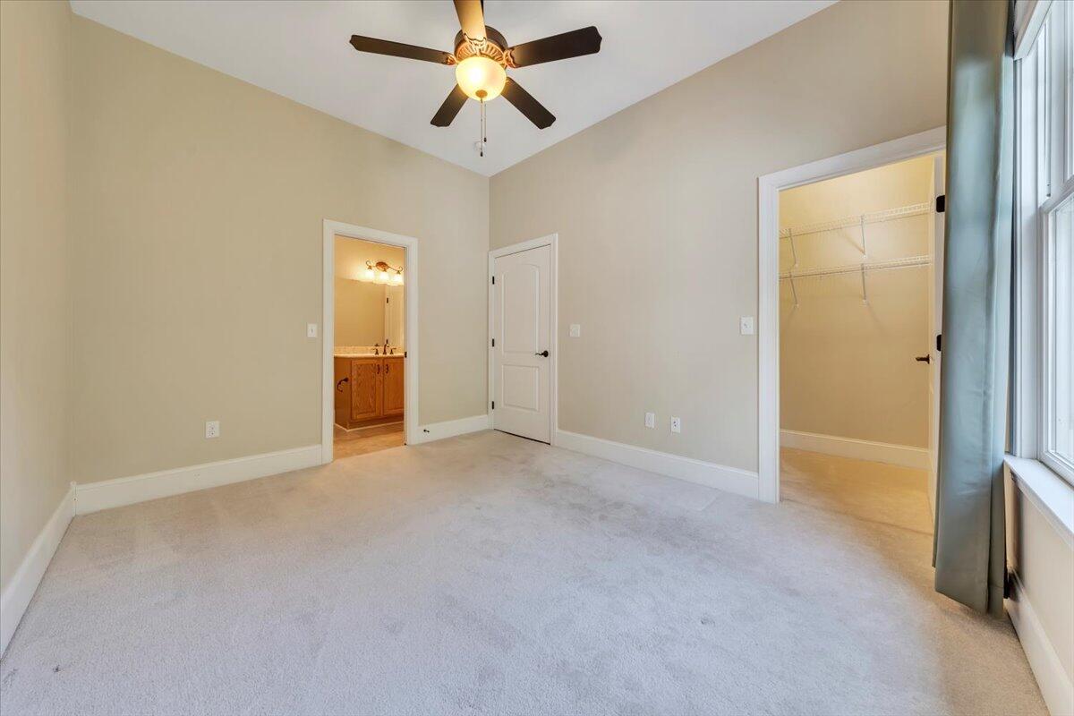 4628 Leigh LN