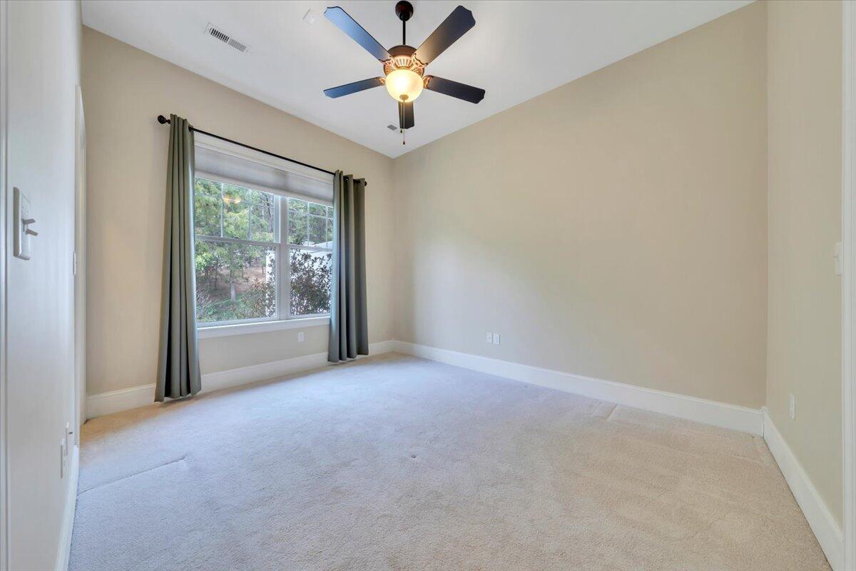 4628 Leigh LN