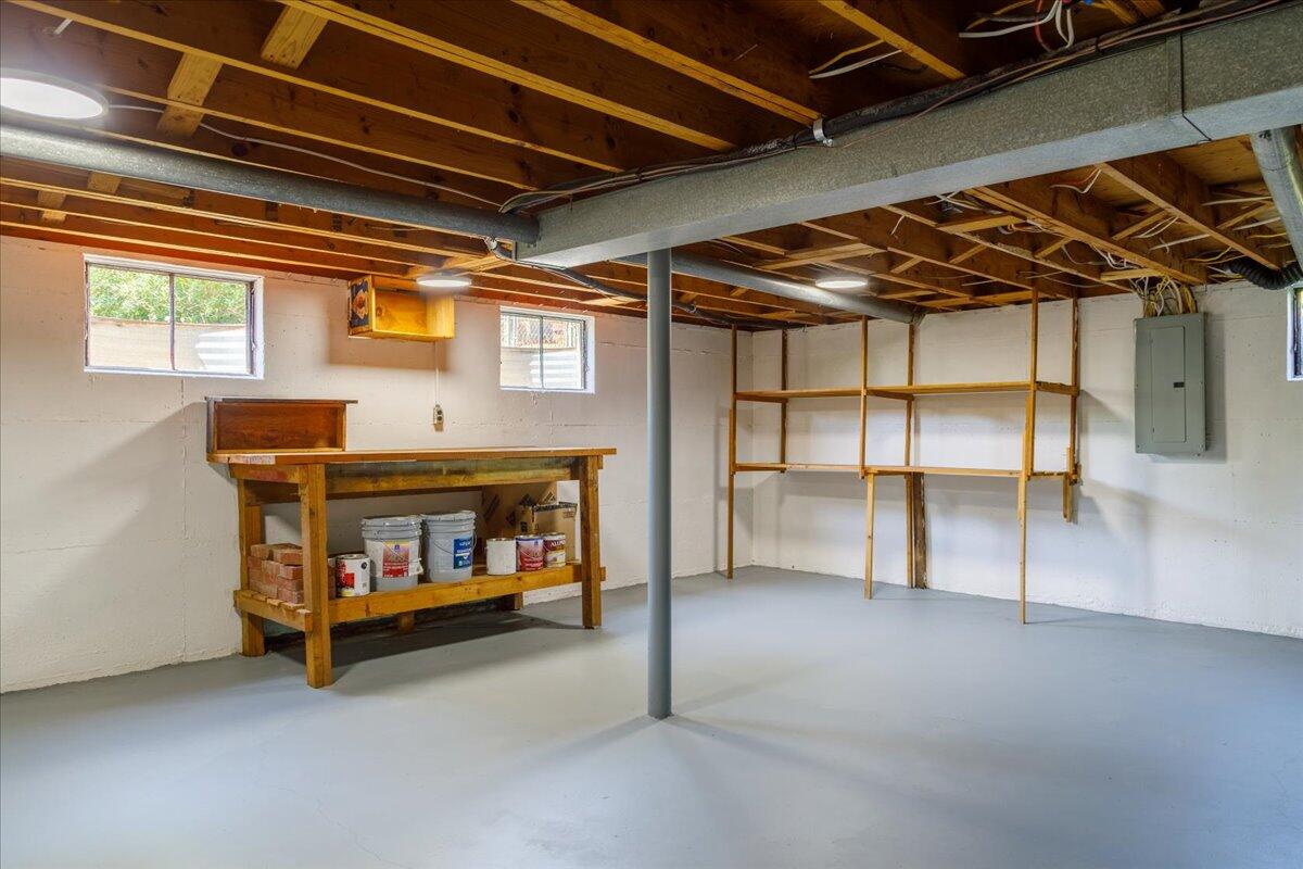 1124 Hartsook BLVD SE