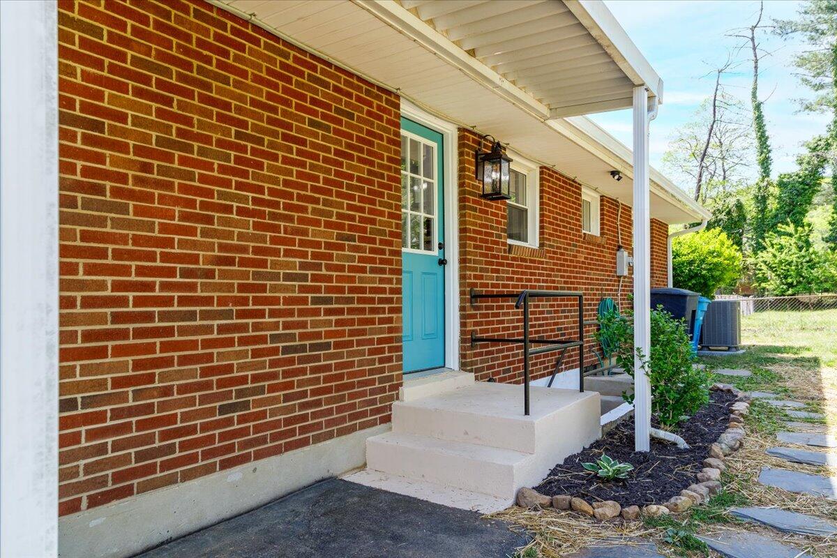 1124 Hartsook BLVD SE