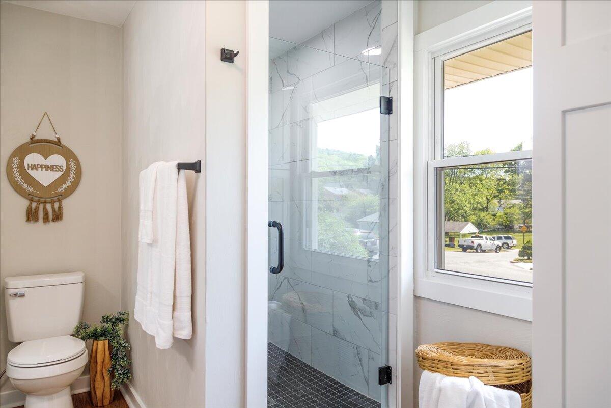 1124 Hartsook BLVD SE