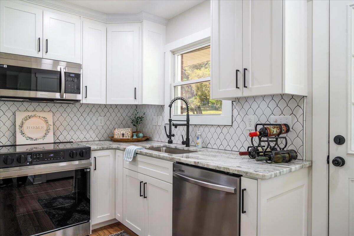 1124 Hartsook BLVD SE