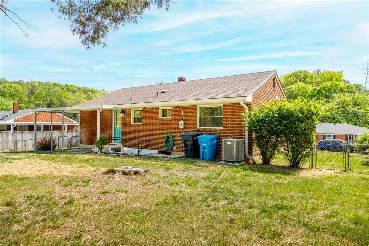 1124 Hartsook BLVD SE