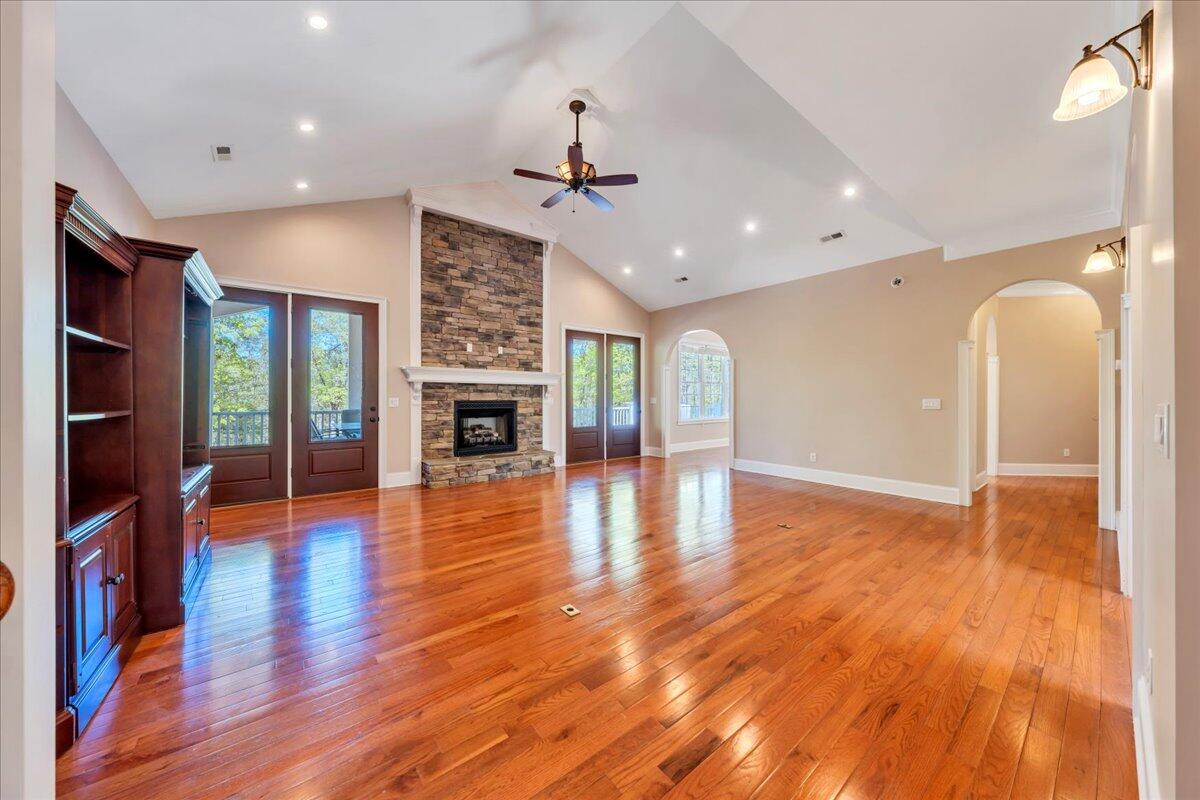 138 Binnacle DR