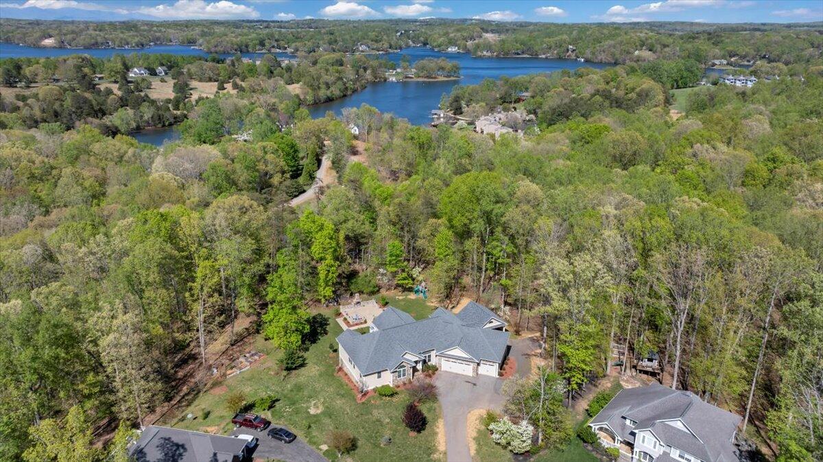 138 Binnacle DR
