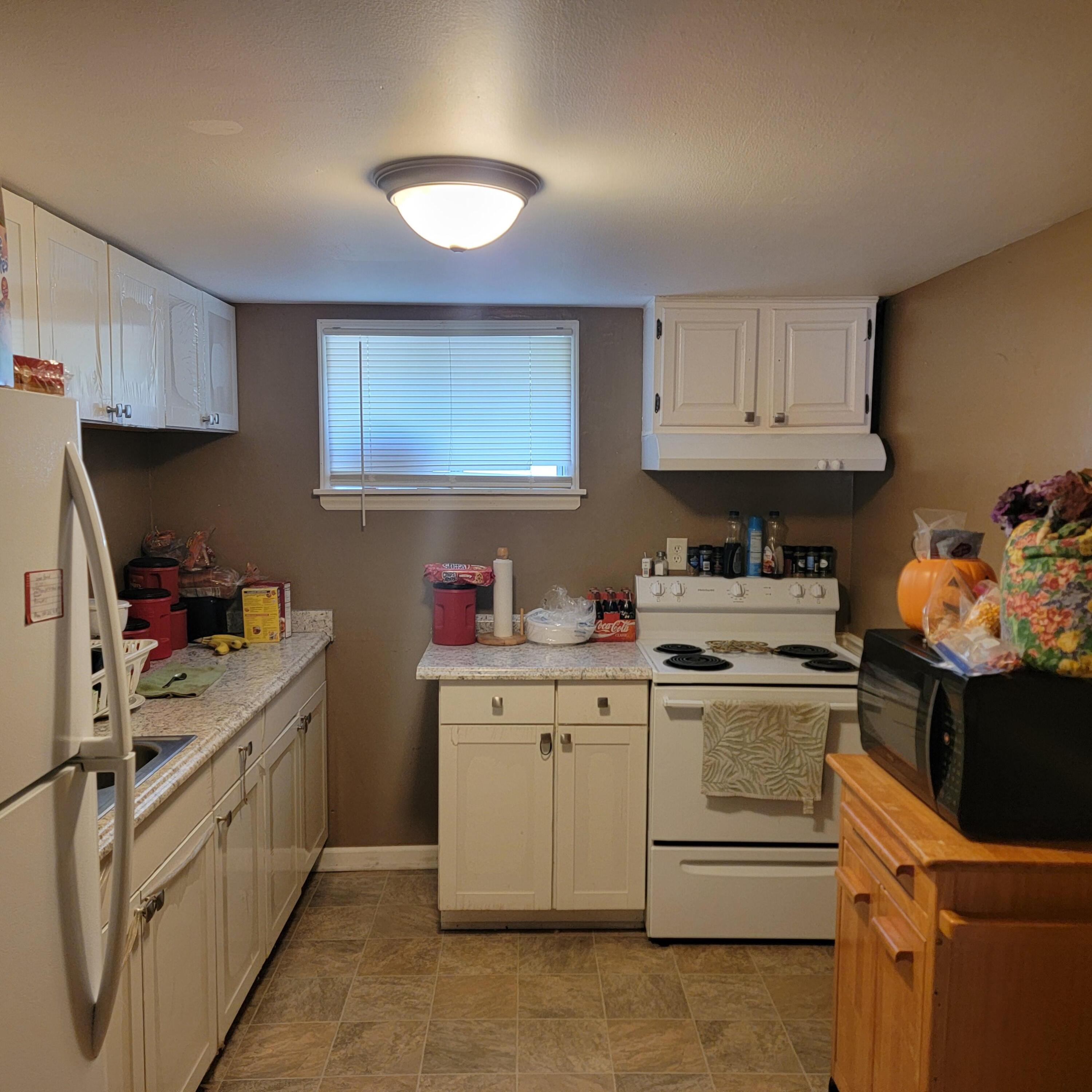 1106 Hogan RD