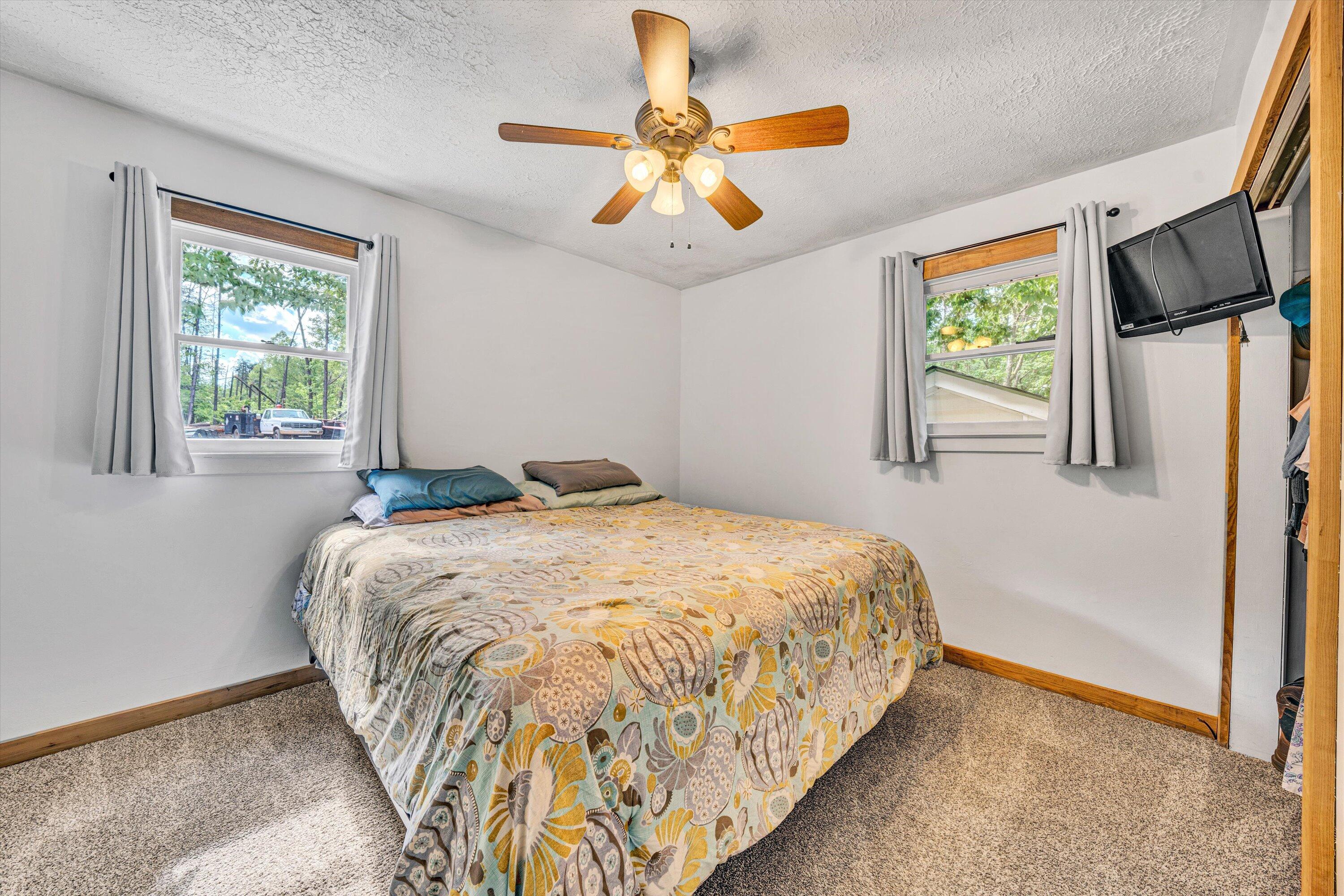 1999 Edwardsville RD