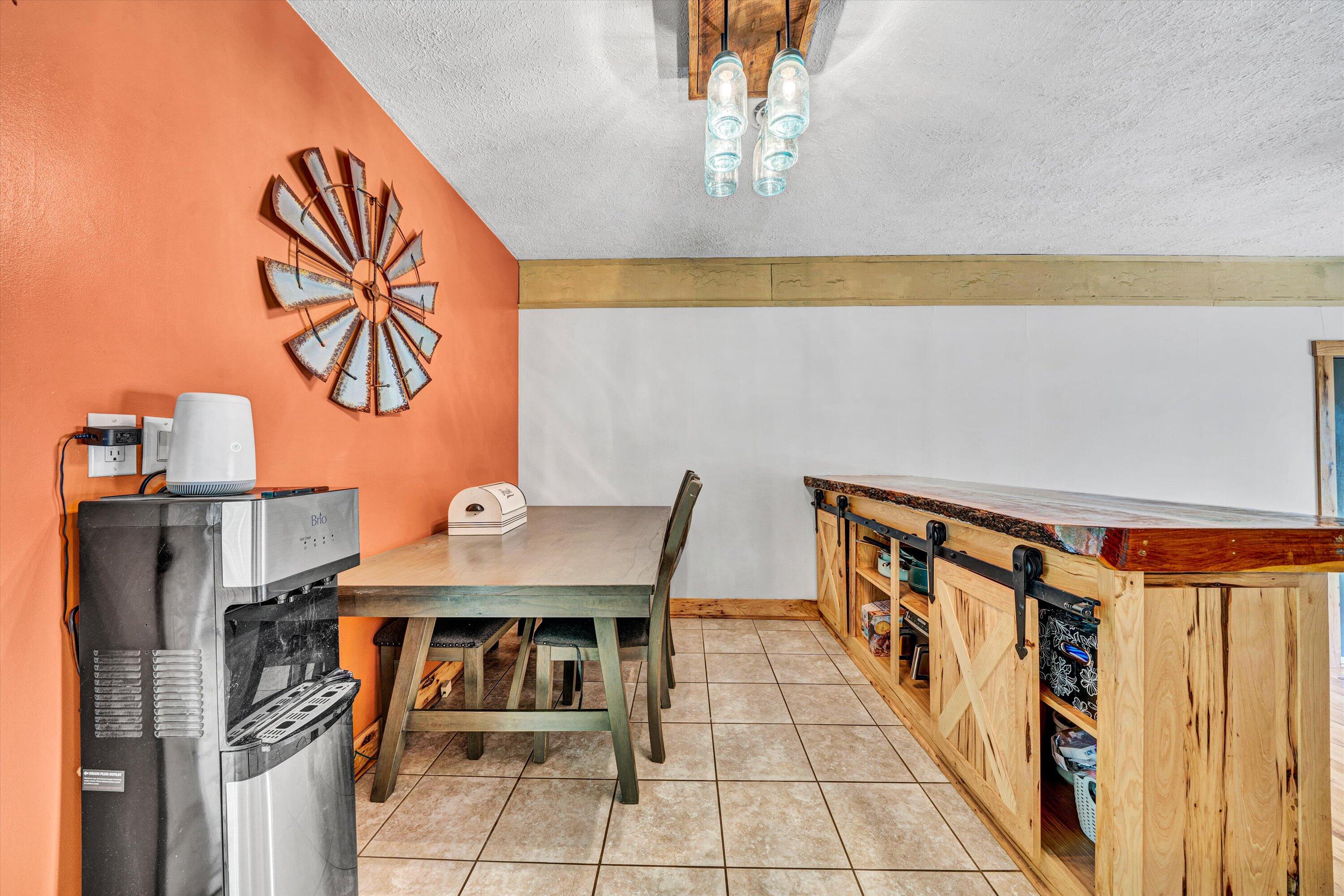 1999 Edwardsville RD