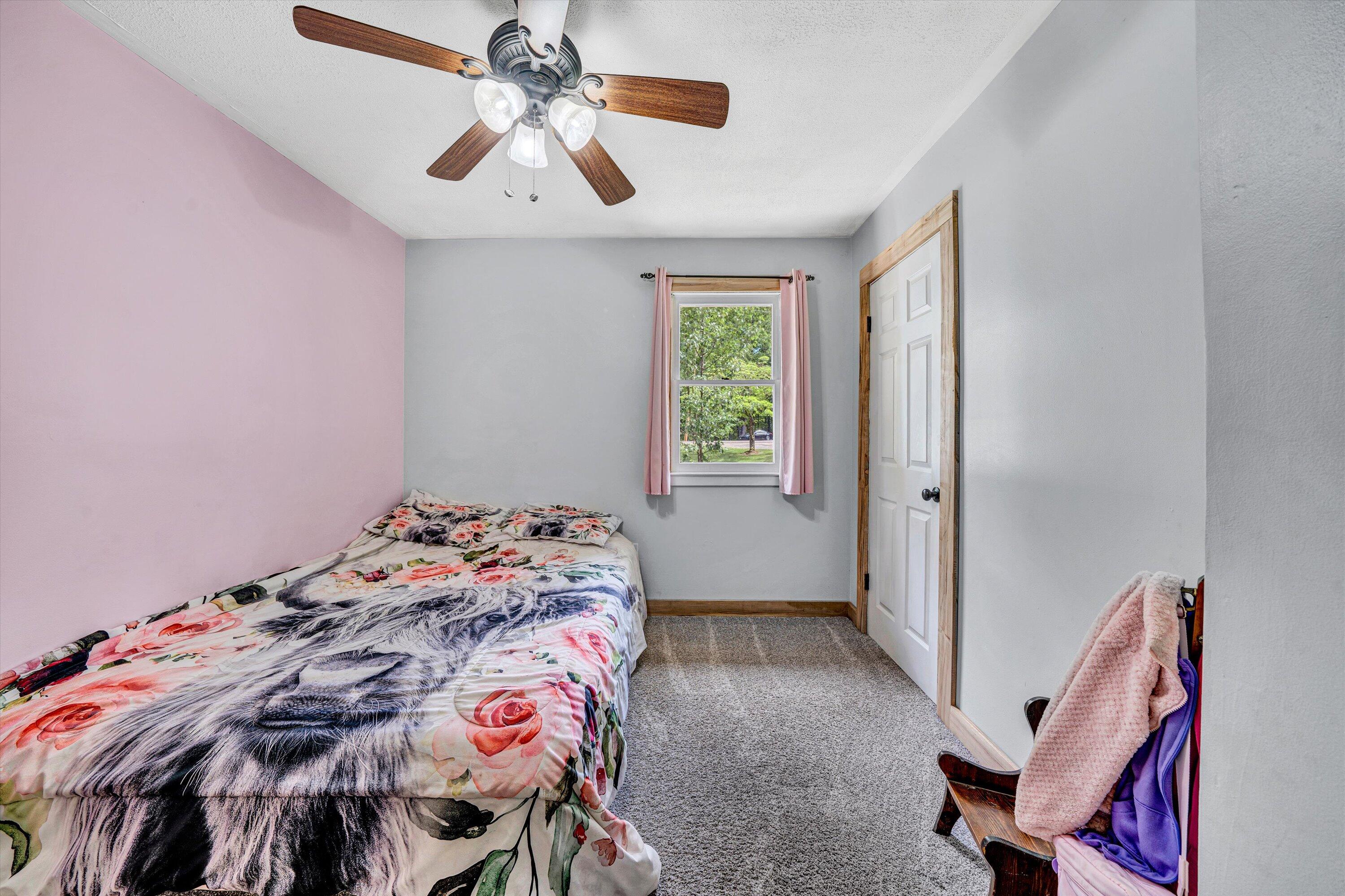 1999 Edwardsville RD