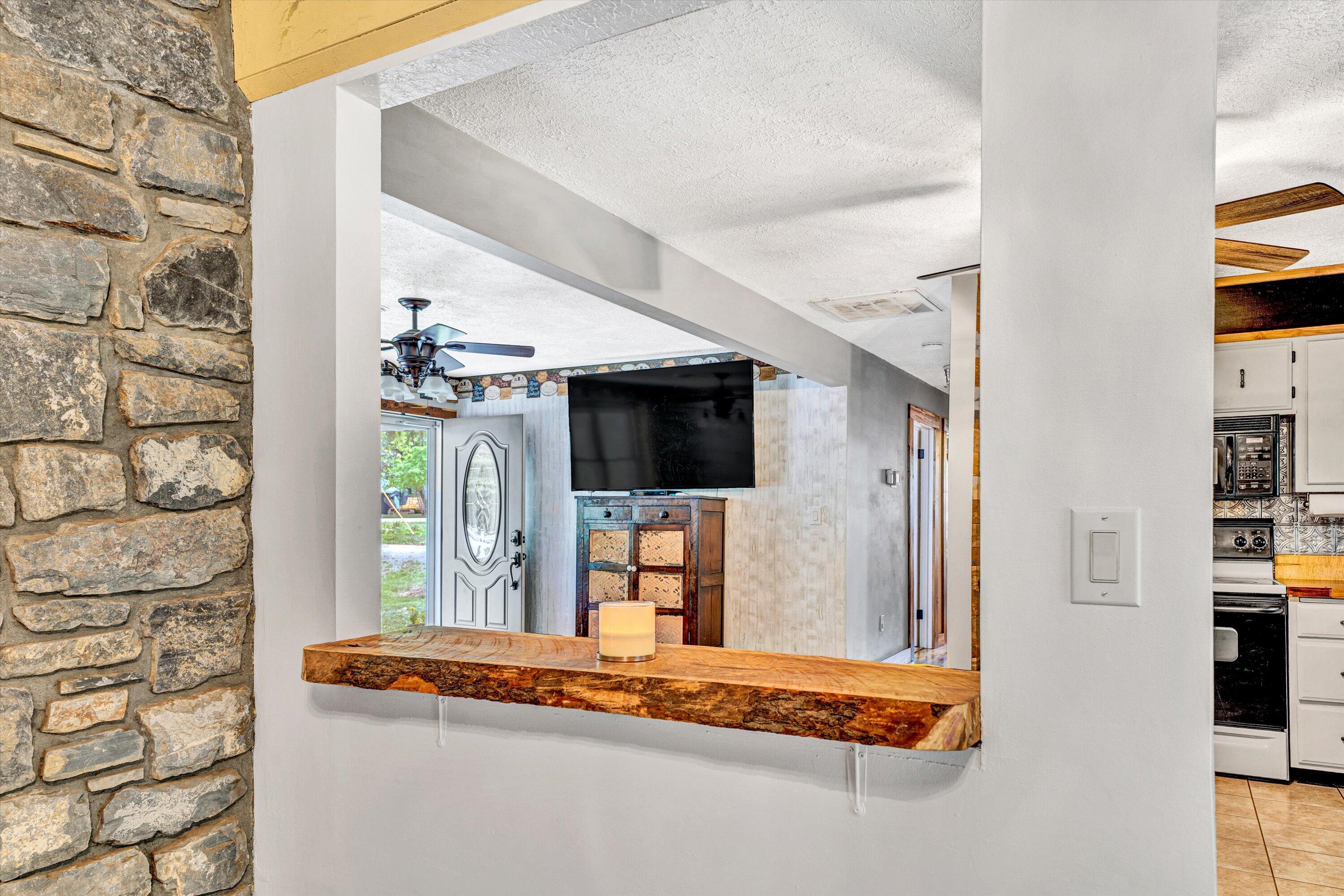 1999 Edwardsville RD