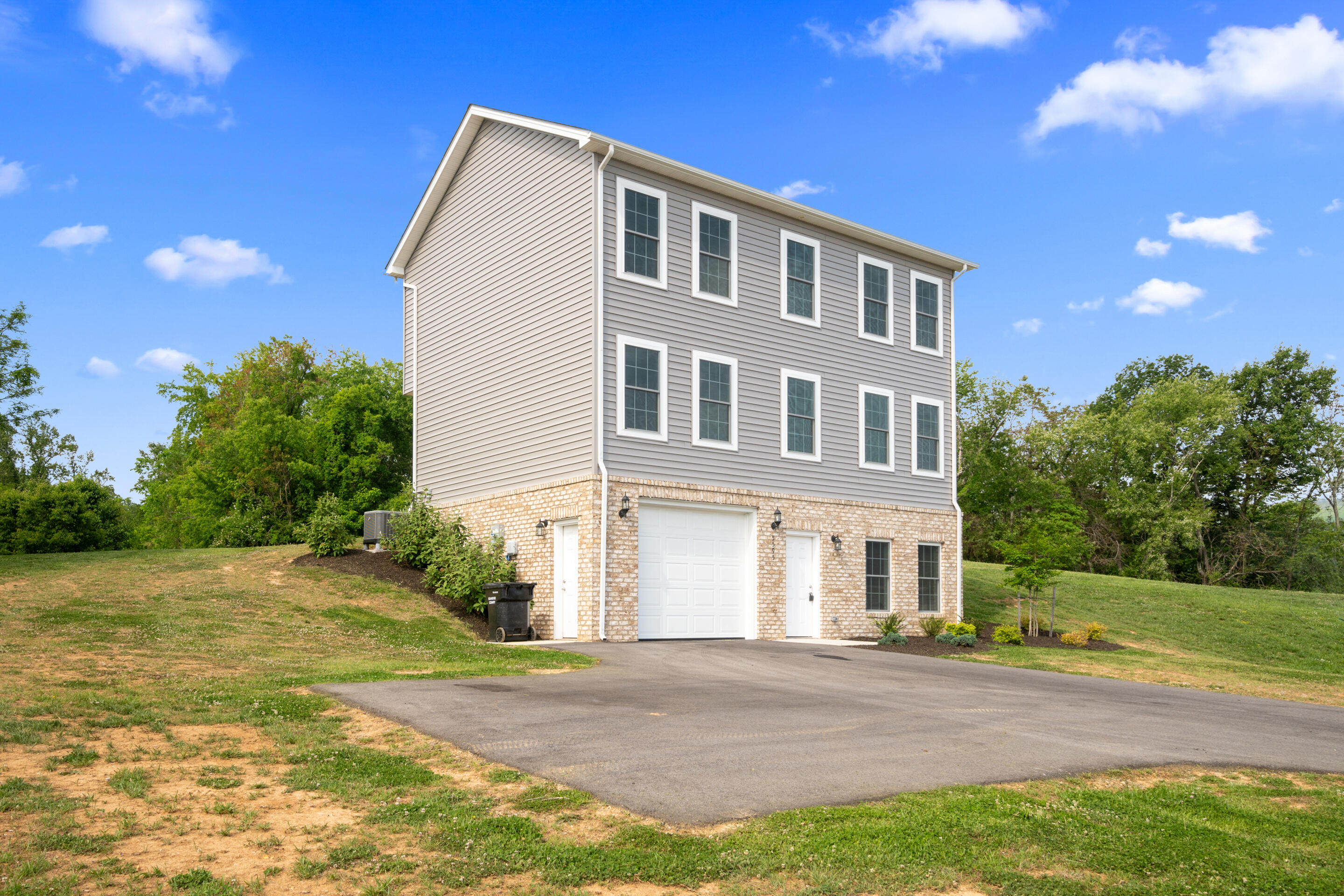 5595 New Pleasant WAY