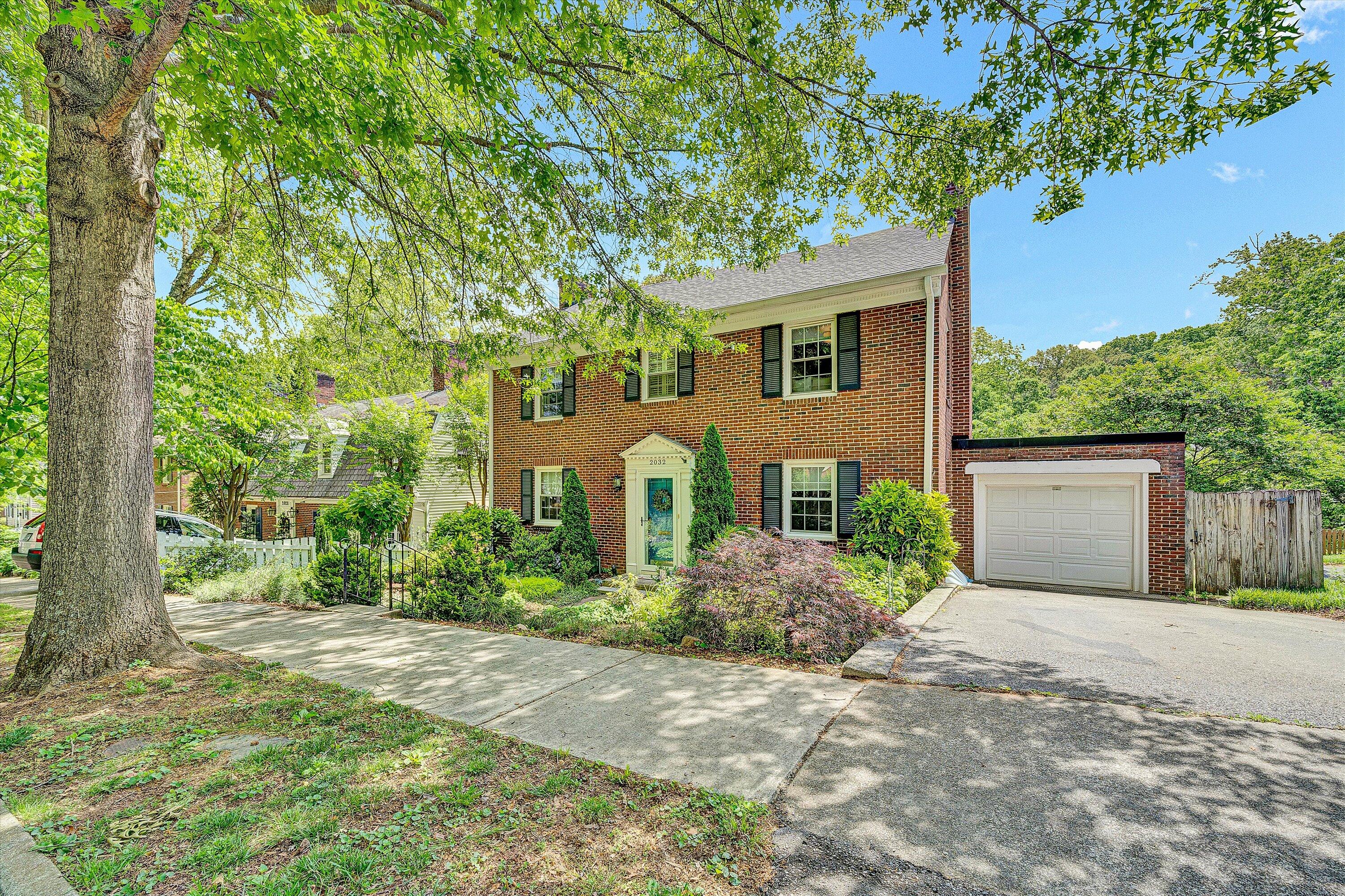 2032 Mount Vernon RD SW