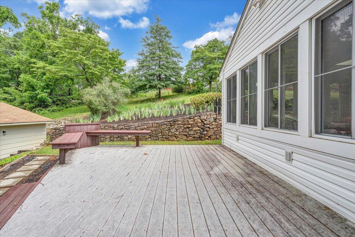 30 Benbrook CIR NE