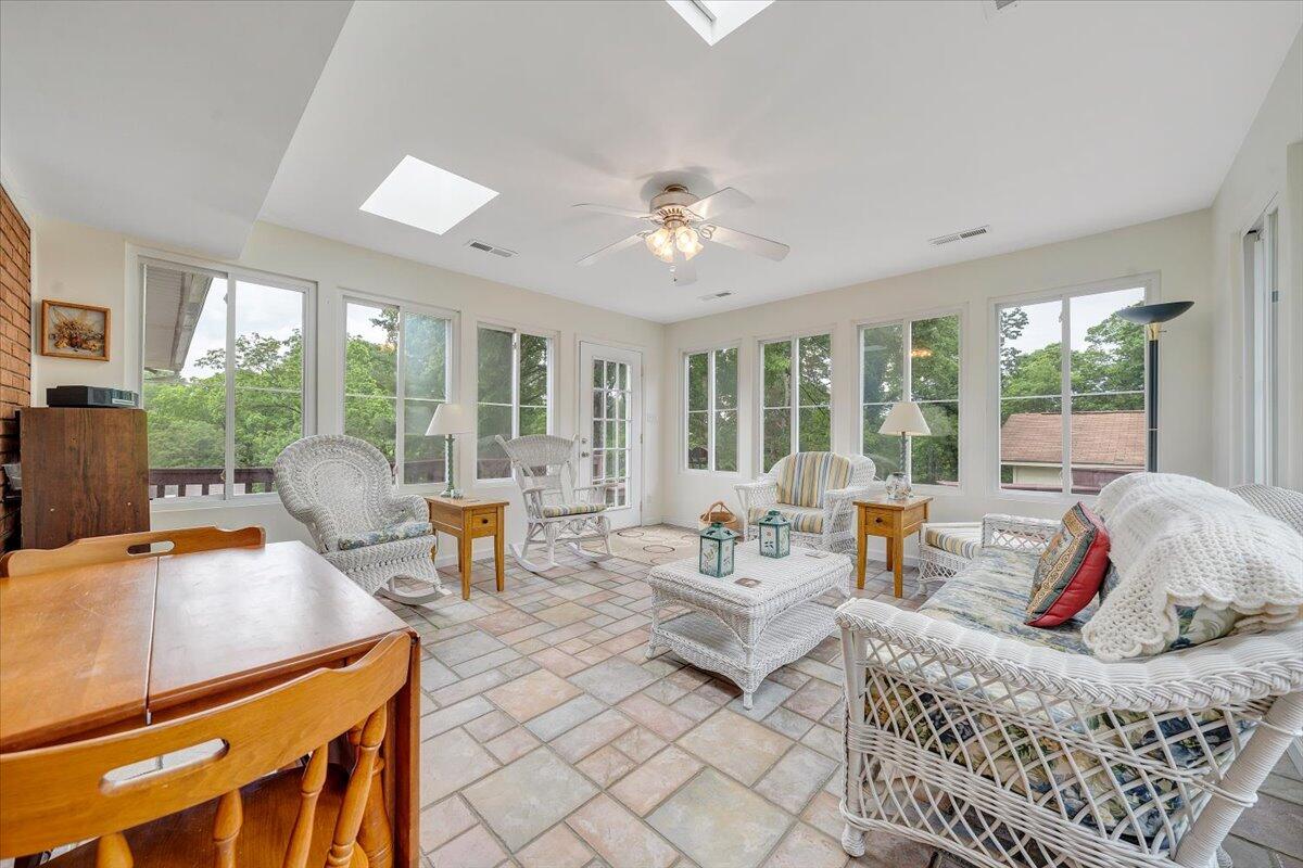 30 Benbrook CIR NE
