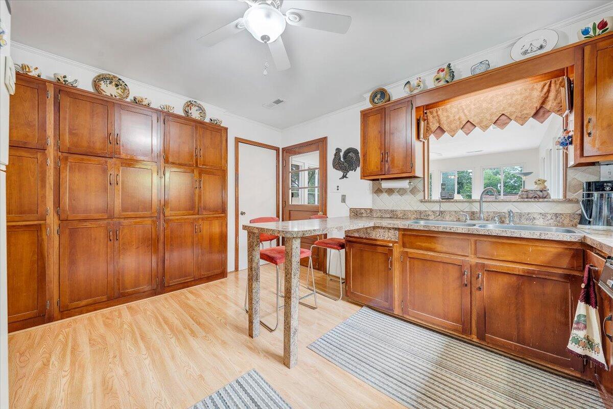 30 Benbrook CIR NE