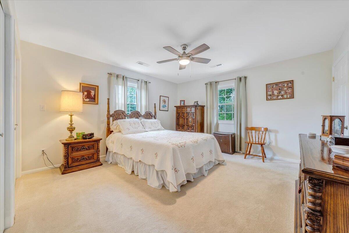 30 Benbrook CIR NE