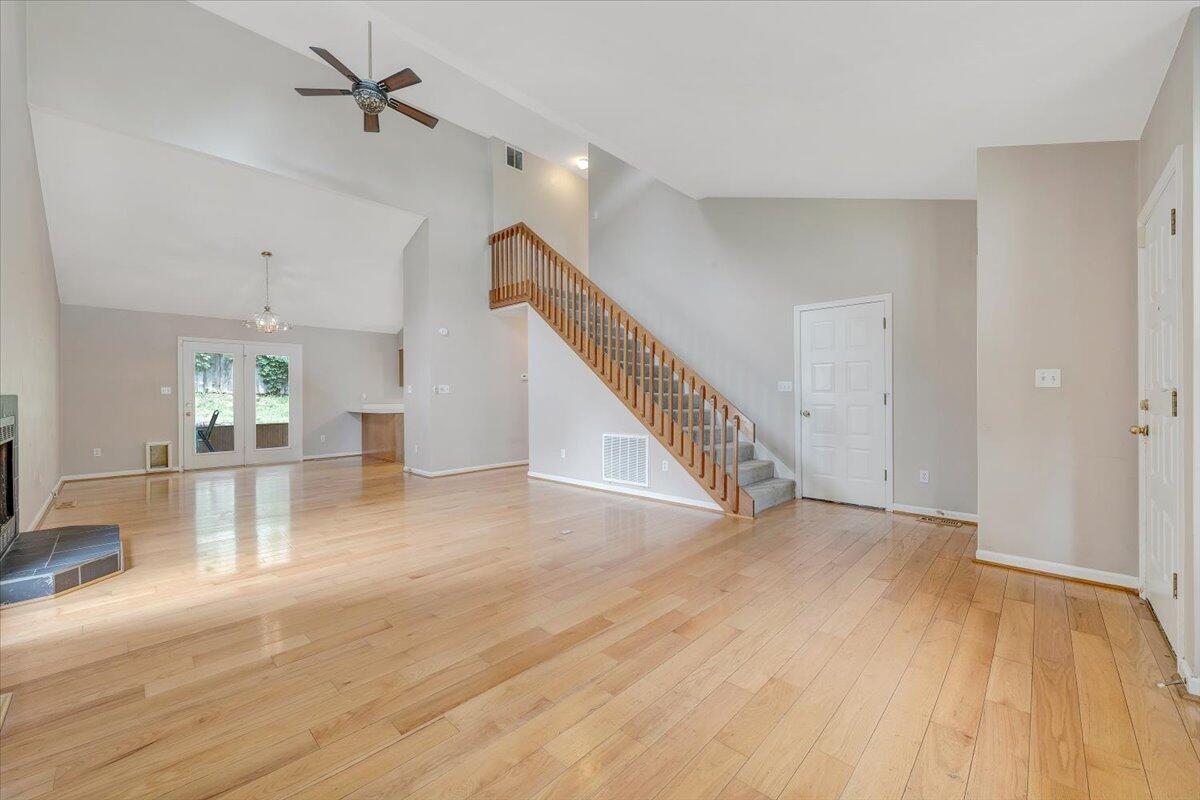1894 Woodmere CT