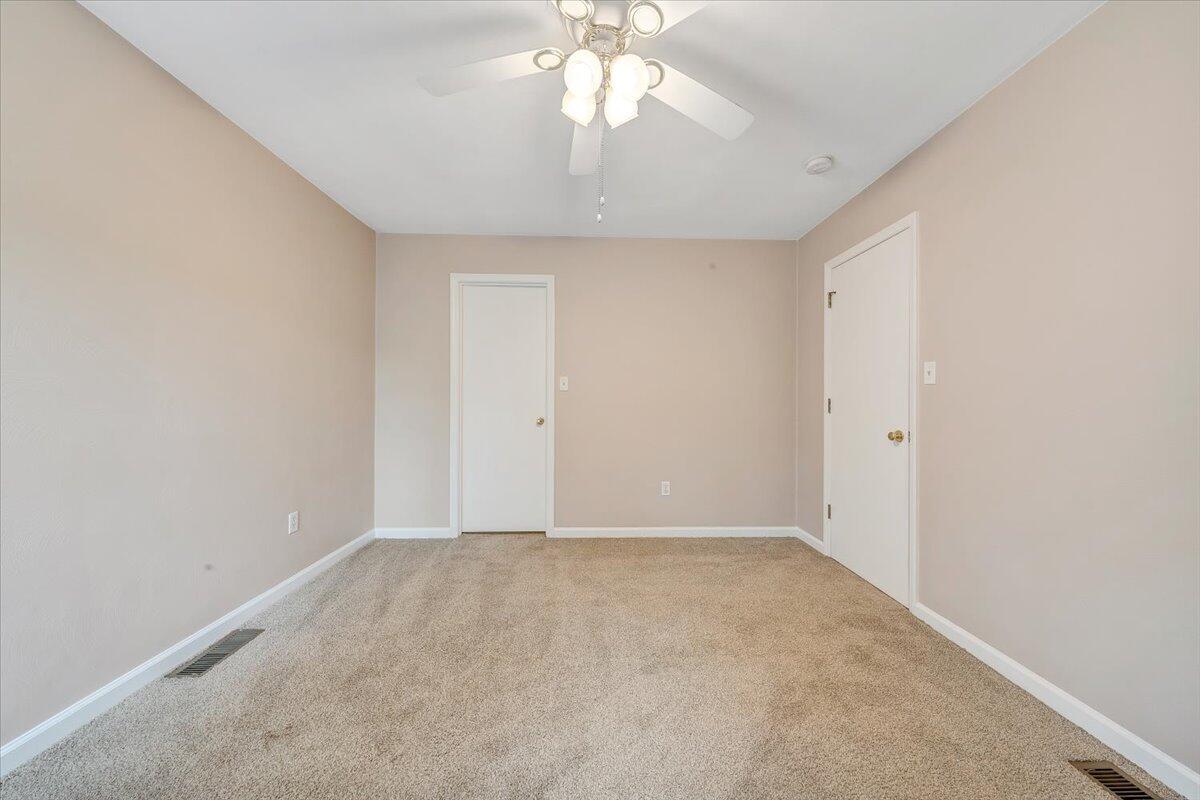 1894 Woodmere CT