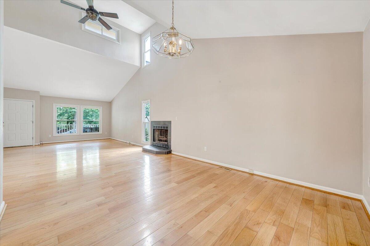 1894 Woodmere CT