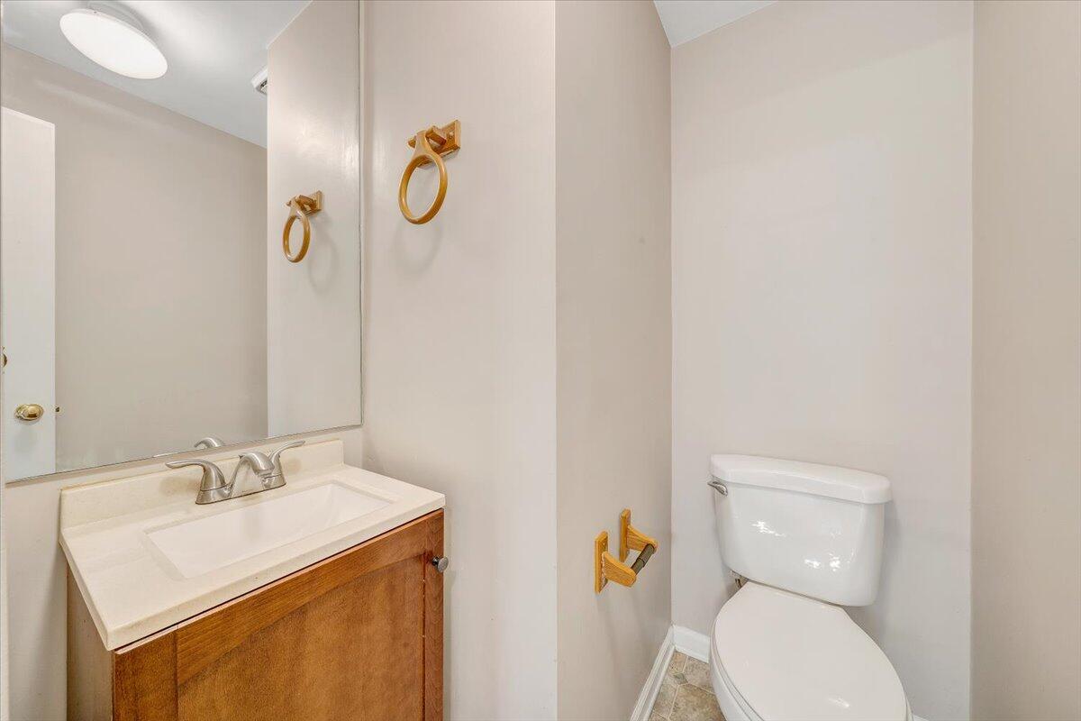 1894 Woodmere CT