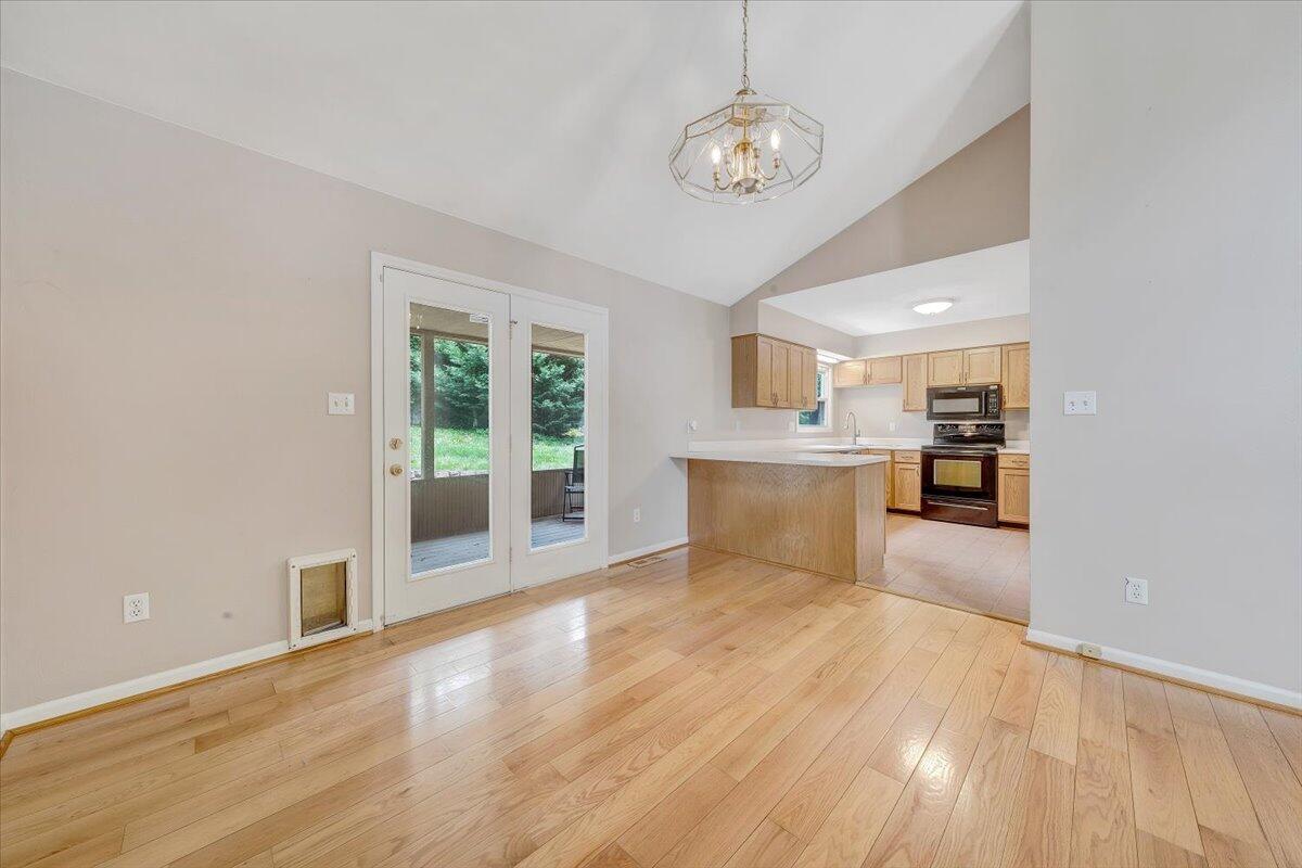 1894 Woodmere CT