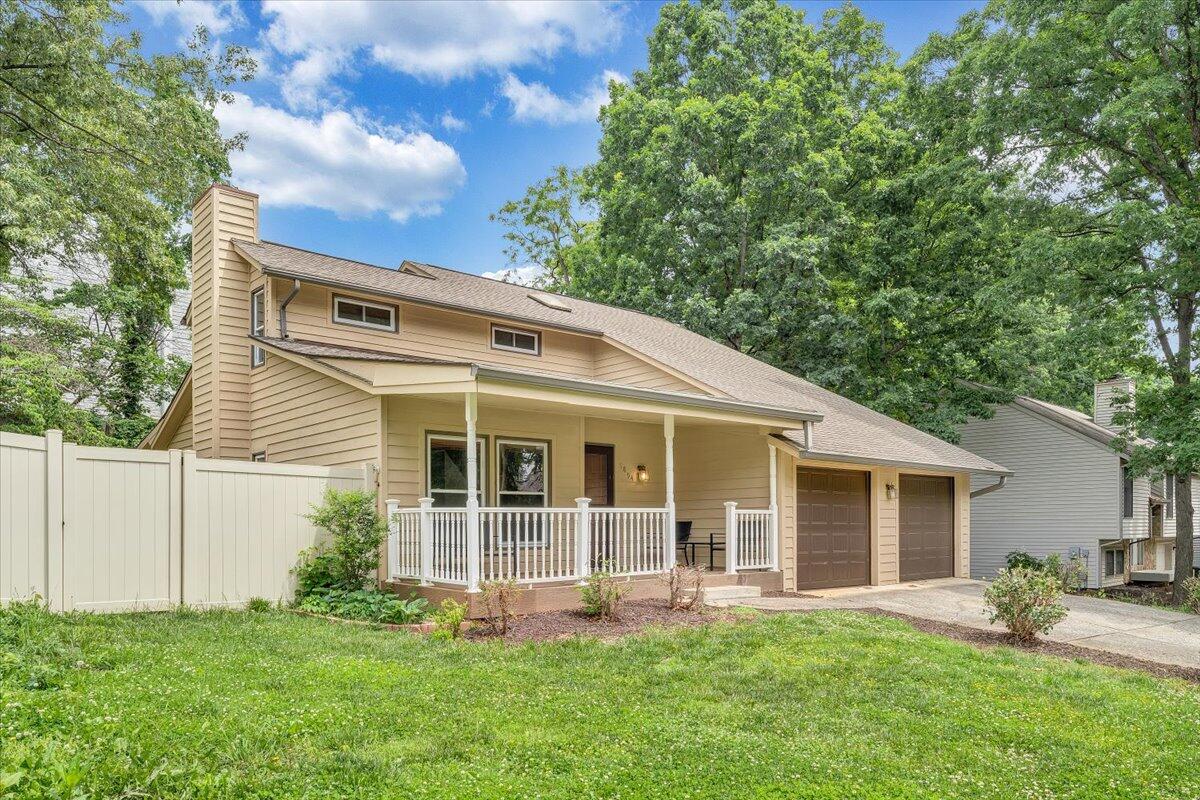 1894 Woodmere CT