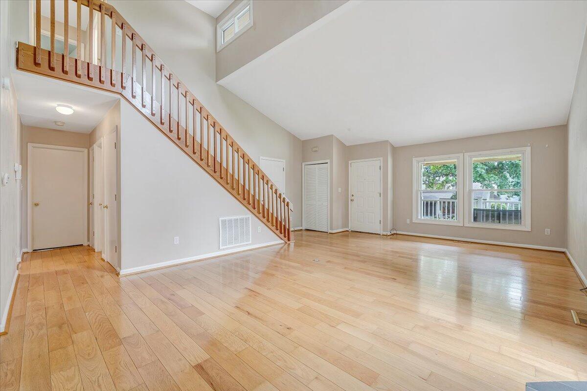 1894 Woodmere CT