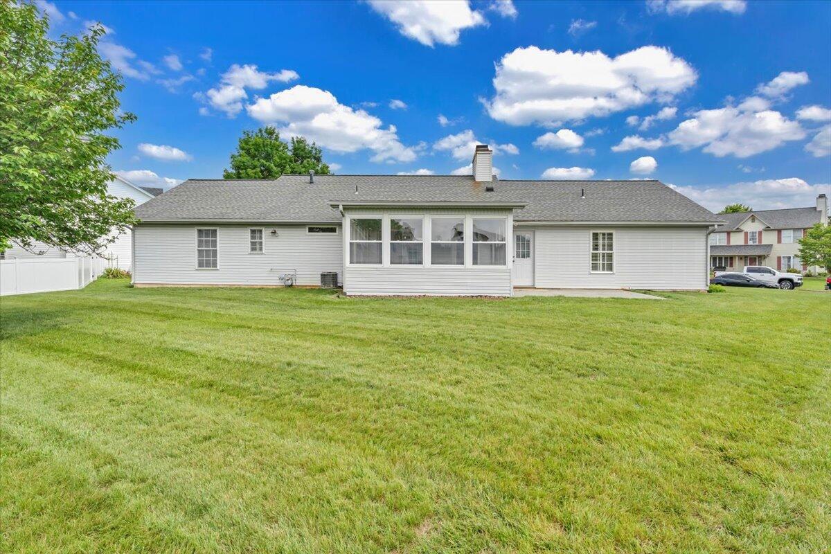 2420 Carlsbad CIR