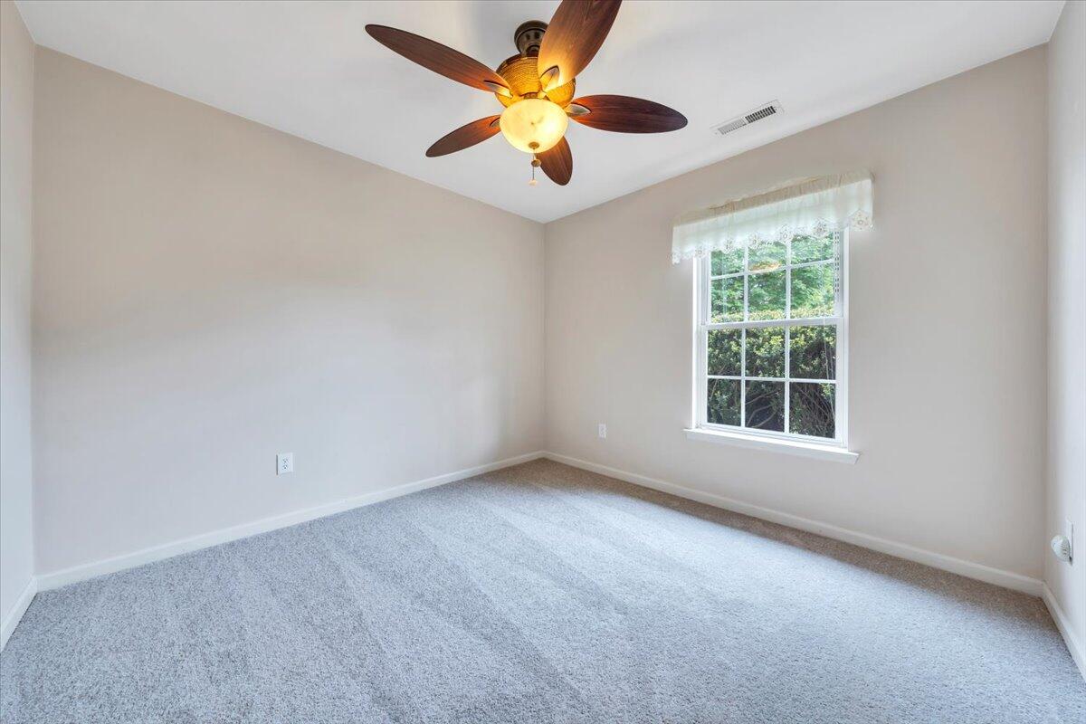 2420 Carlsbad CIR