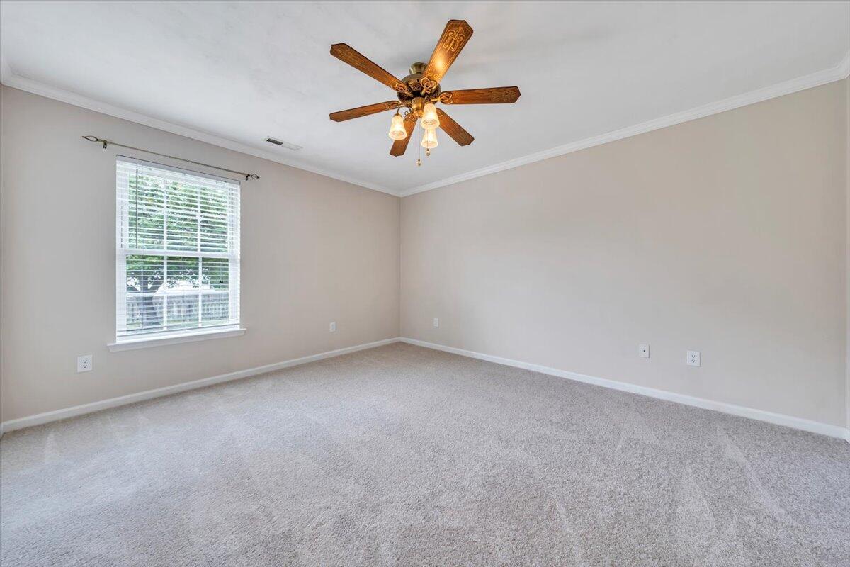 2420 Carlsbad CIR