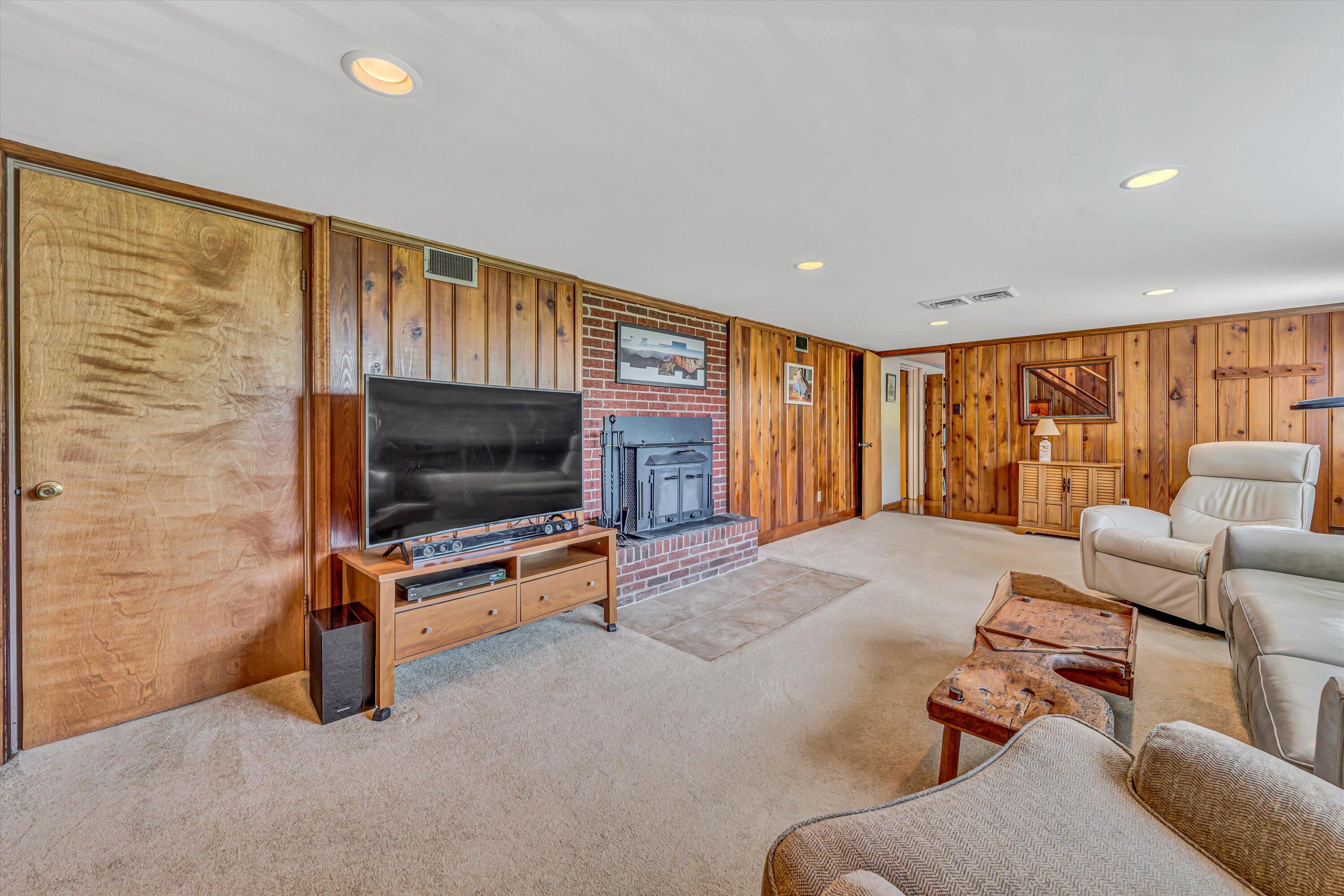 3801 Highwood RD NW