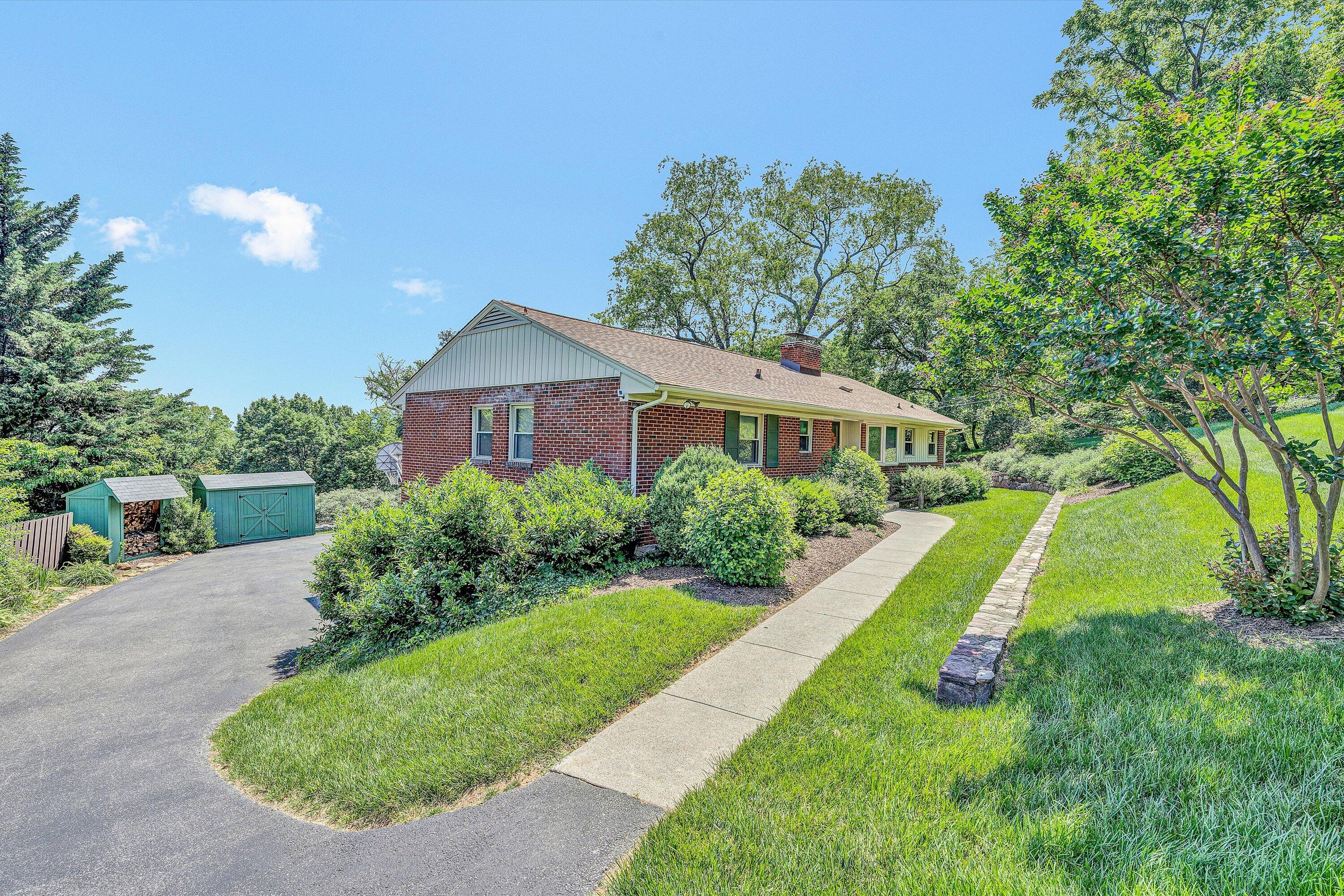 3801 Highwood RD NW