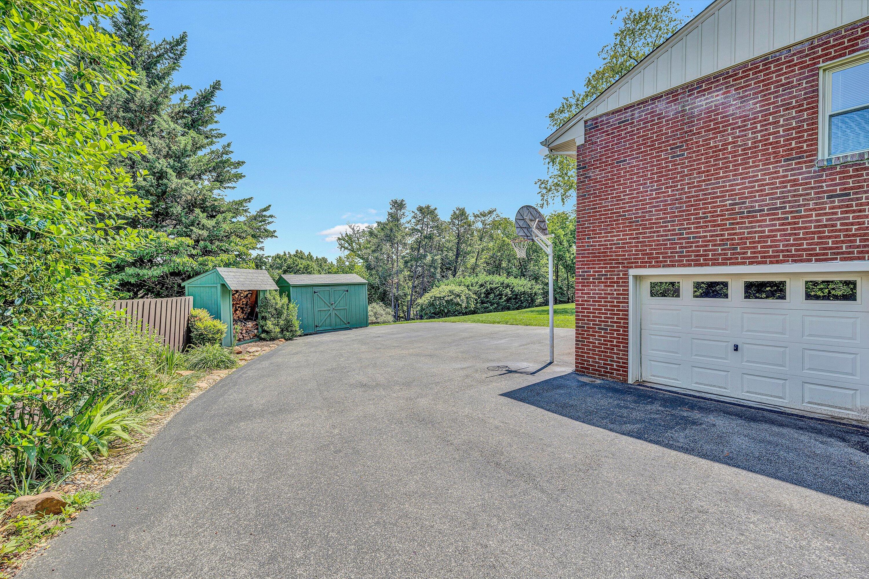 3801 Highwood RD NW
