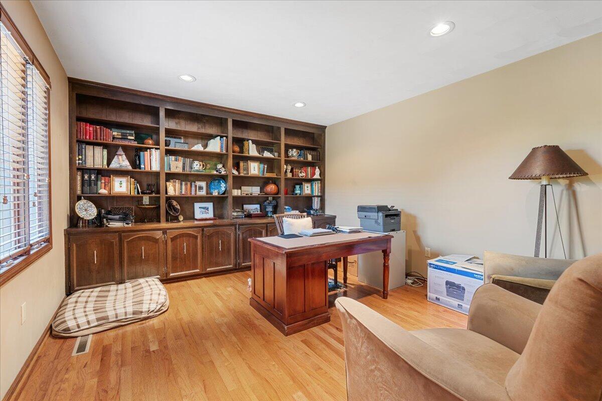 453 Wirtz RD