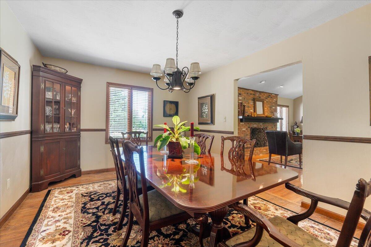 453 Wirtz RD