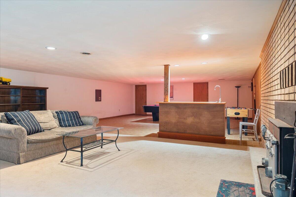 453 Wirtz RD