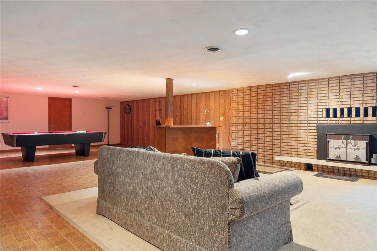 453 Wirtz RD