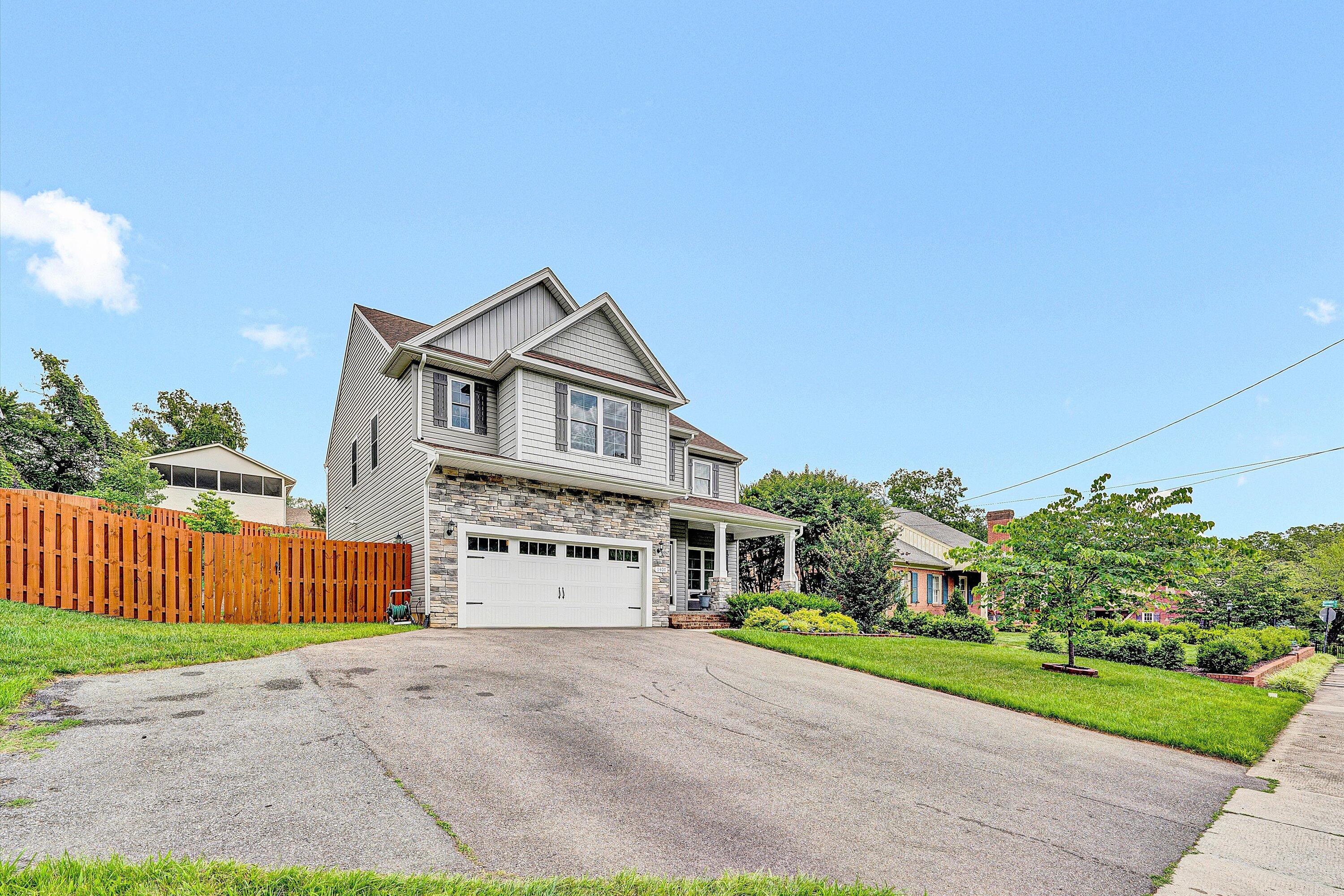 1407 Brandon AVE SW