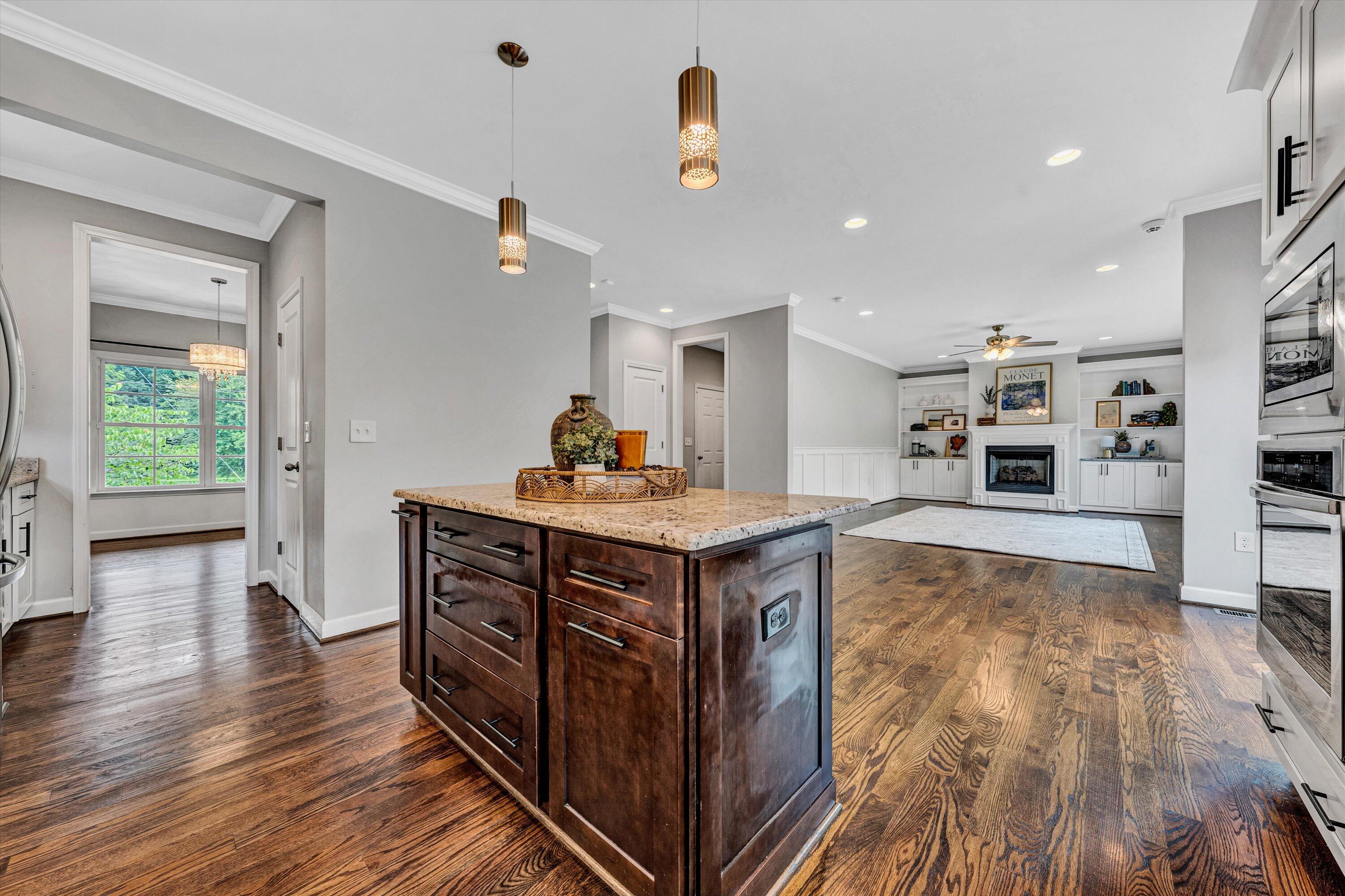 1407 Brandon AVE SW