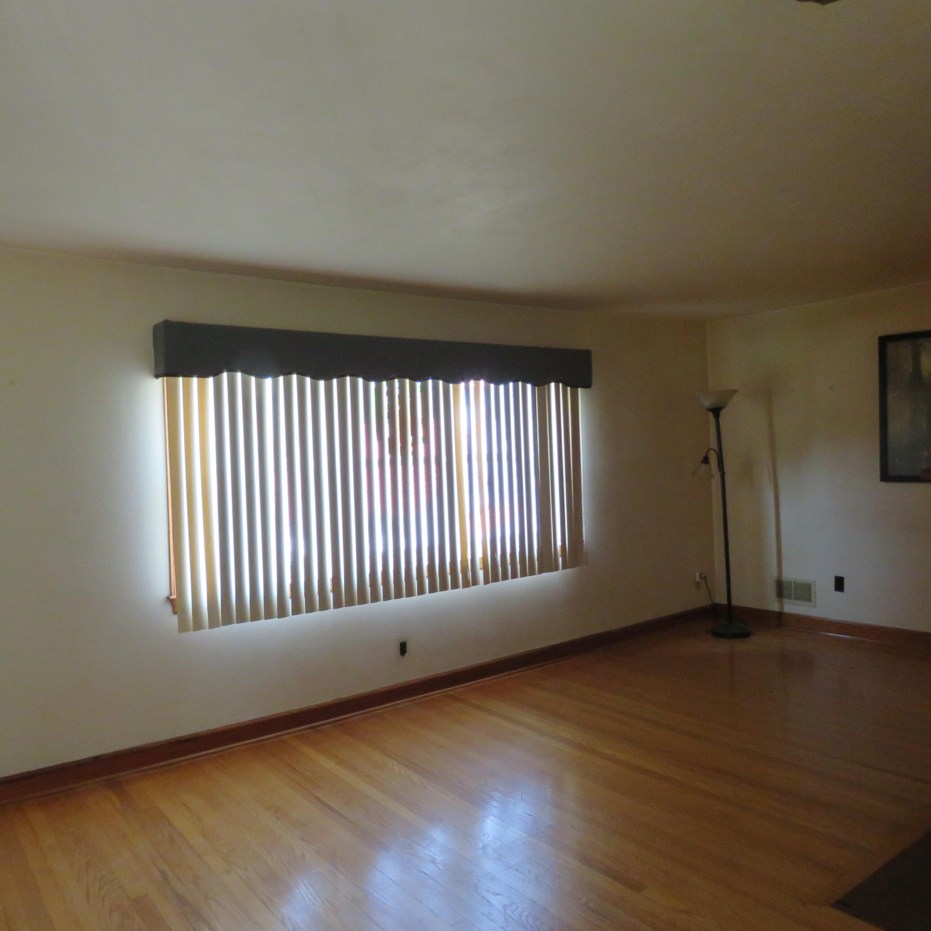 383 Main ST