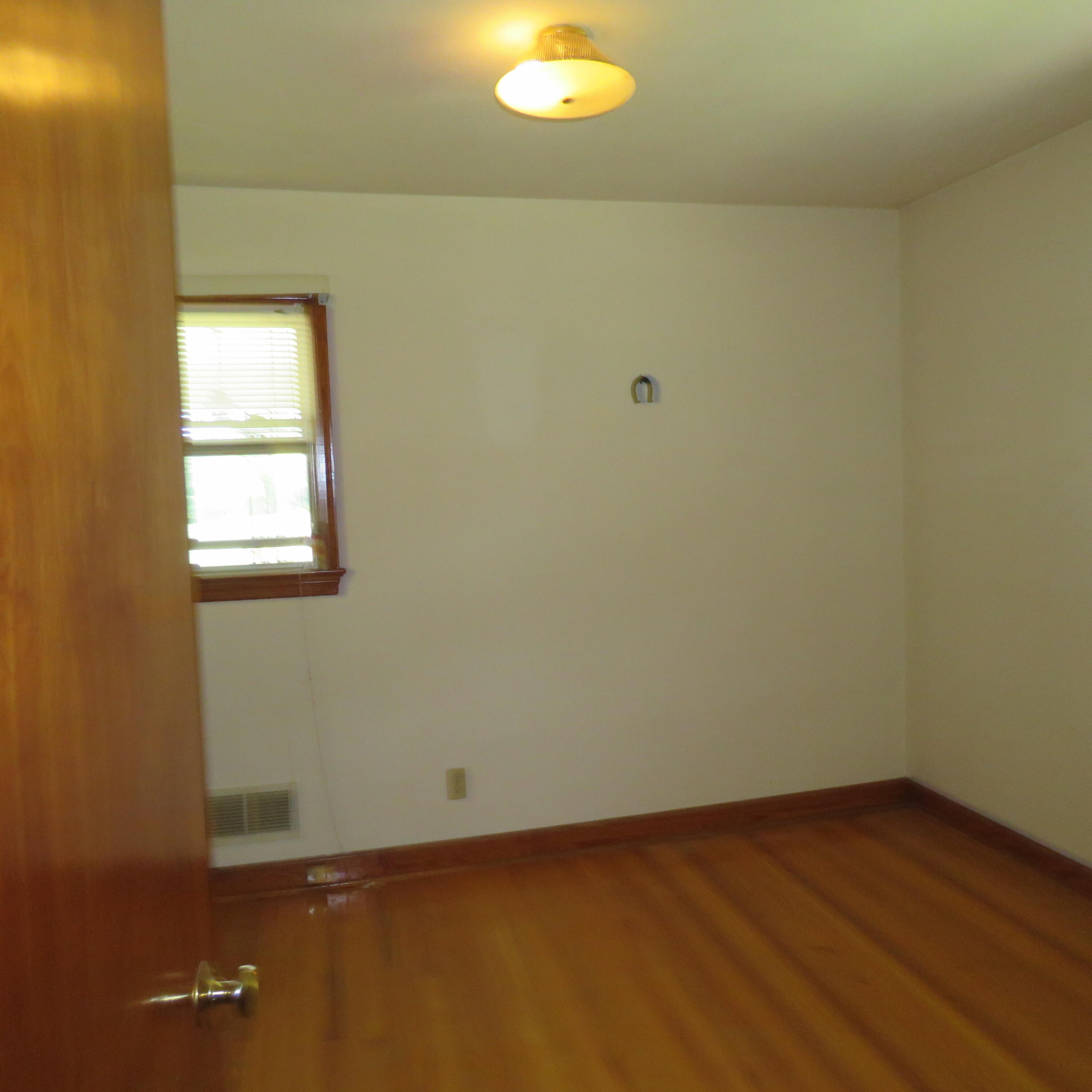 383 Main ST