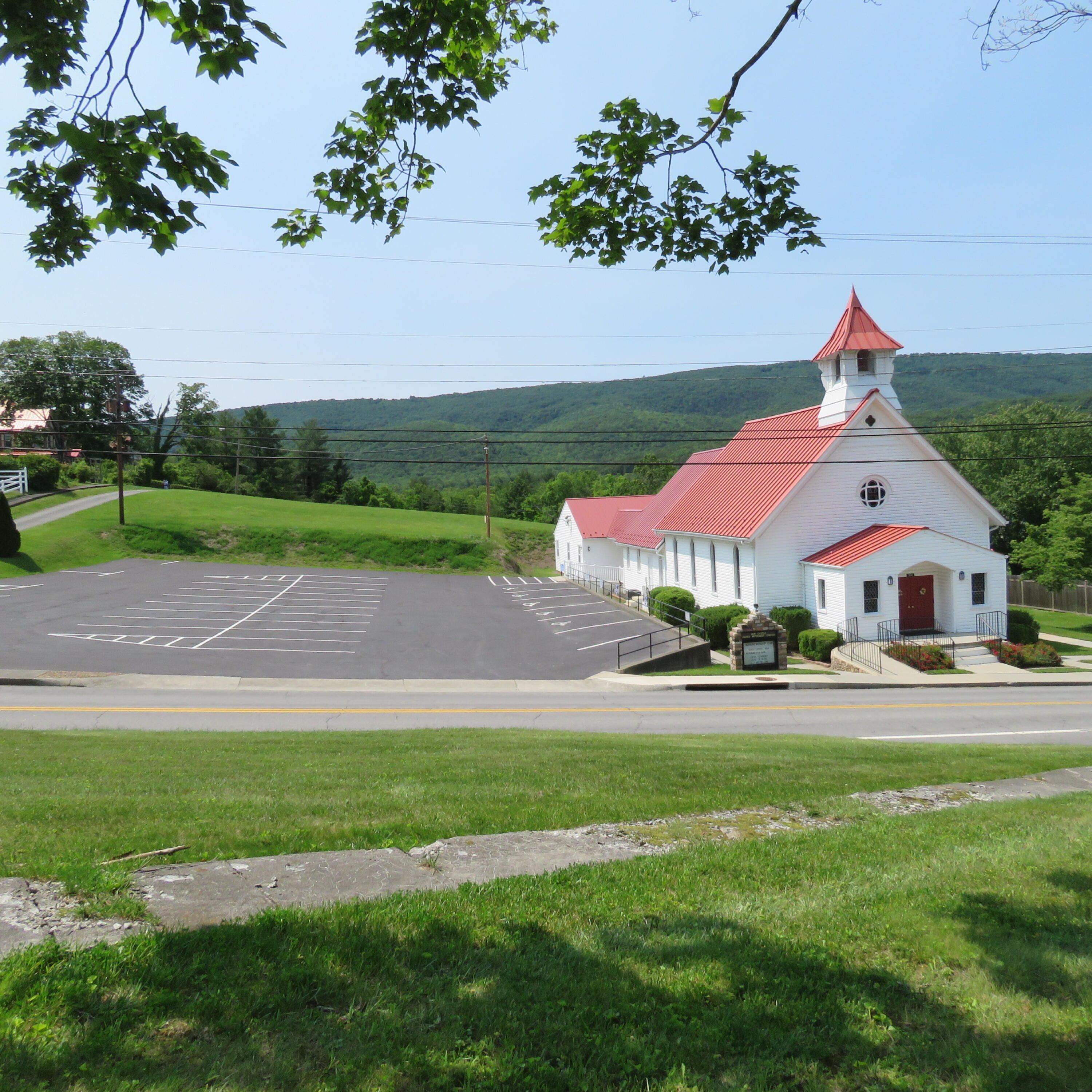 383 Main ST