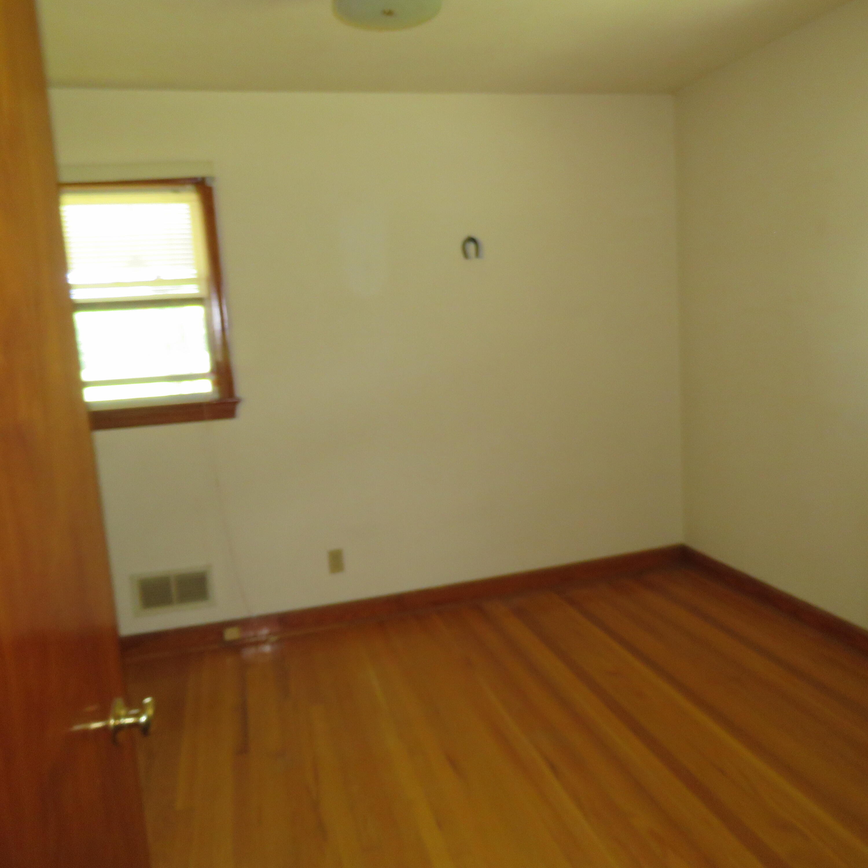 383 Main ST