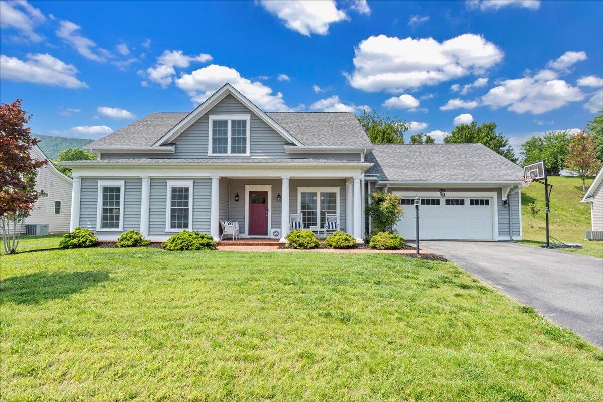 5665 Sullivan LN